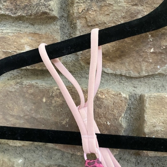 NWOT Victoria’s Secret 34D padded push-up. Pretty pink leopard bra design. - Picture 4 of 7